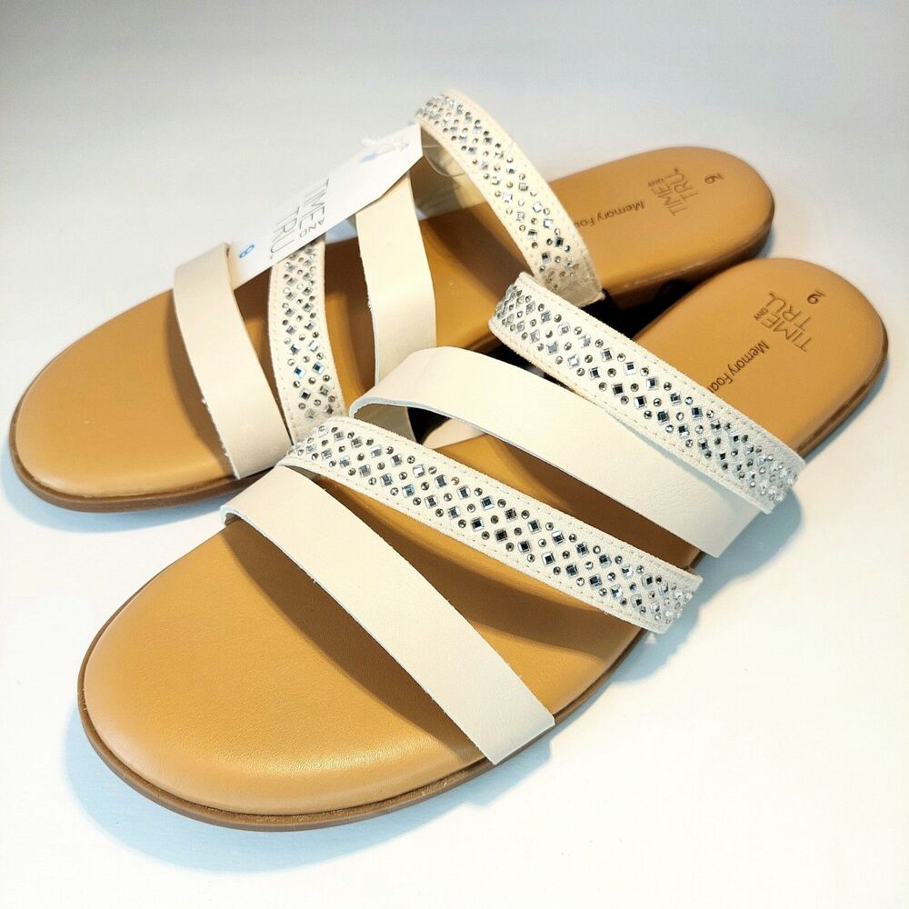 NWT Time & Tru Cream Strappy Bling Memory Foam Flat Sandals w/ Crystals Sz 9